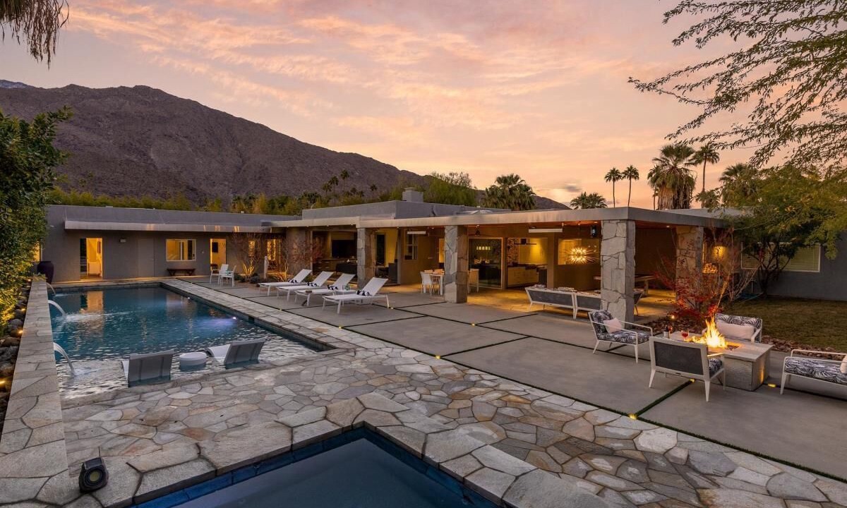 Photo of Outdoor in Tahquitz River Estates