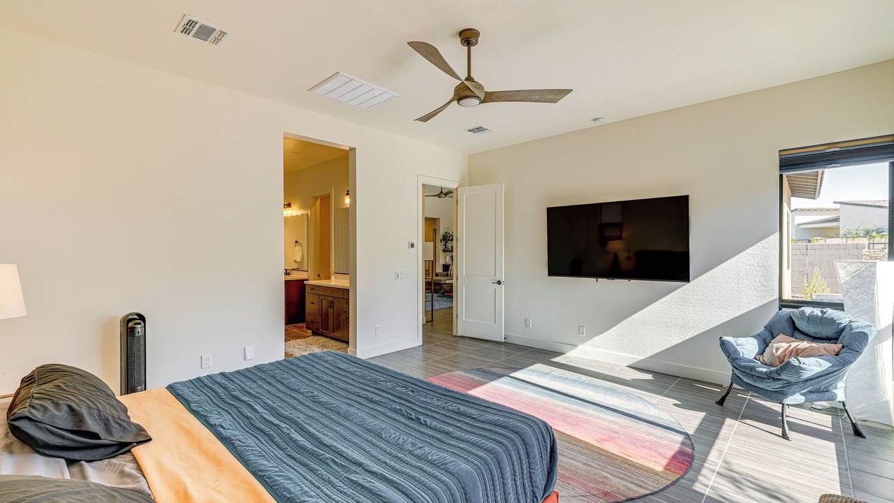 Photo of Bedroom in South Mountain