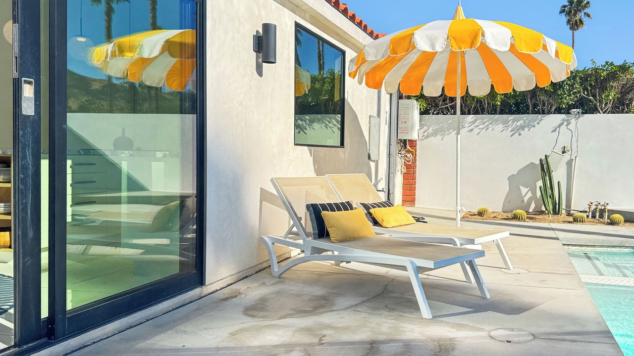Photo of Patio Balcony in Twin Palms