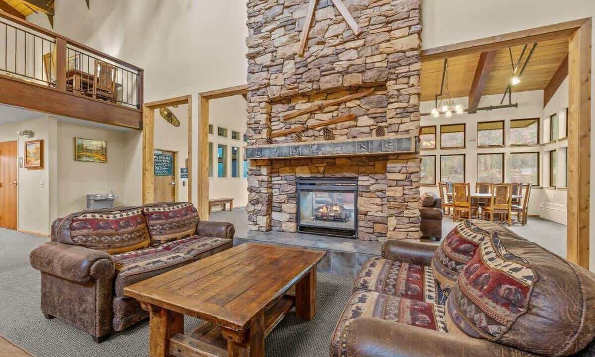 Photo of Livingroom in Kirkwood