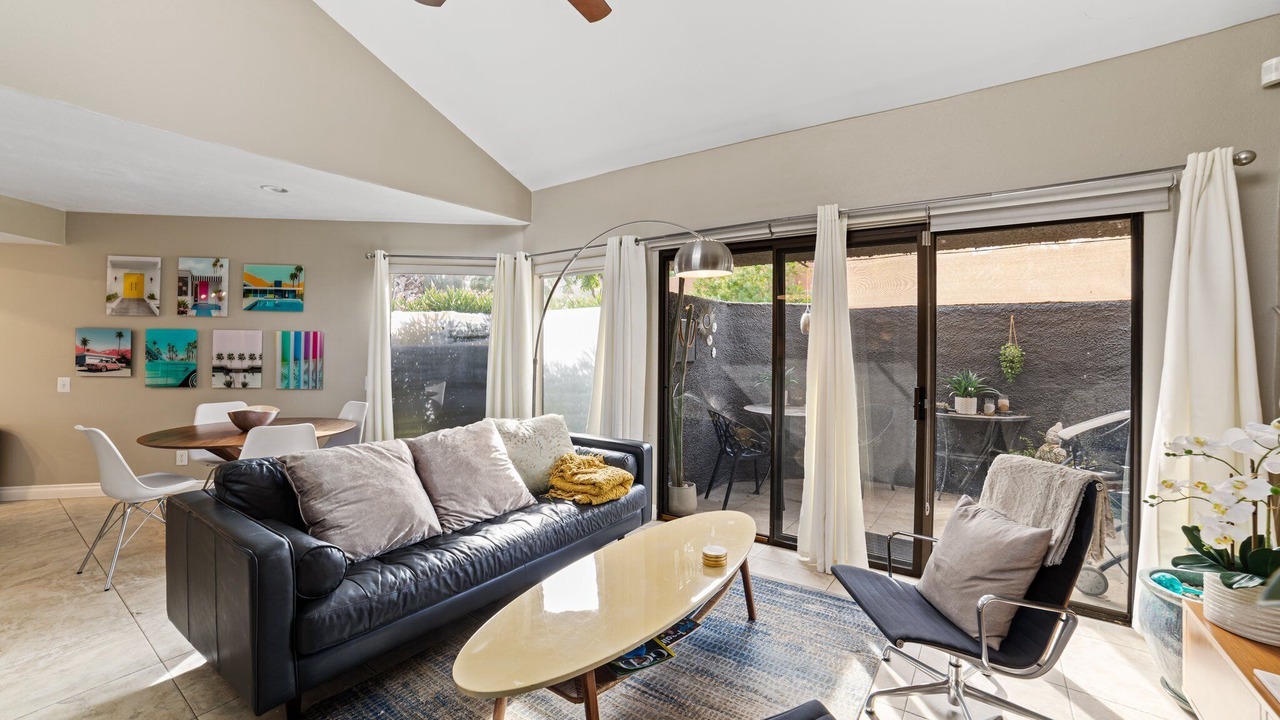 Photo of Livingroom in Rancho Mirage