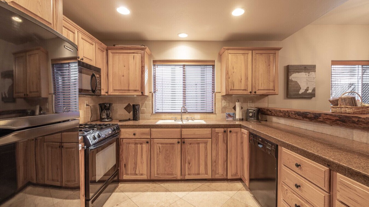 Photo of Kitchen in Summit Estates