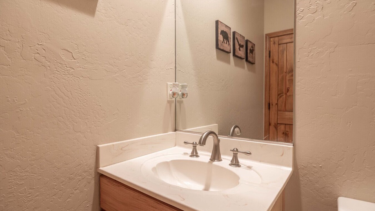 Photo of Bathroom in Summit Estates