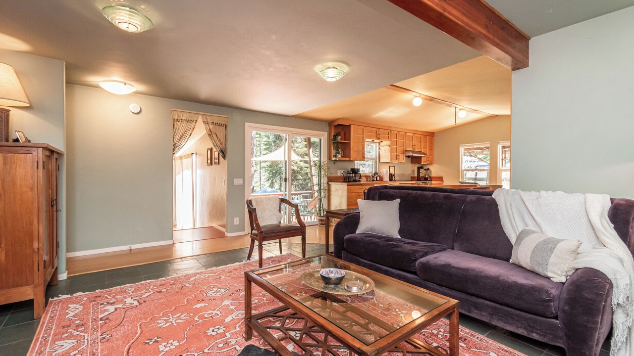 Photo of Livingroom in Cedar Ridge
