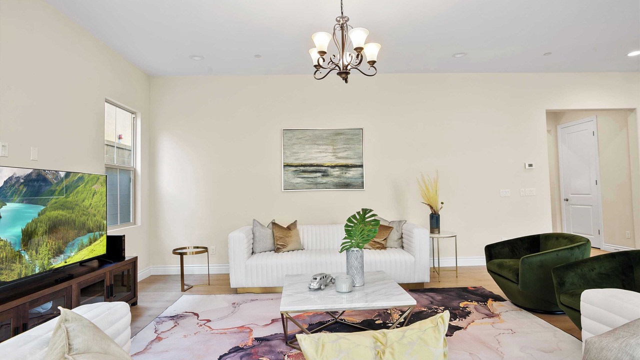 Photo of Livingroom in Orchard Hills