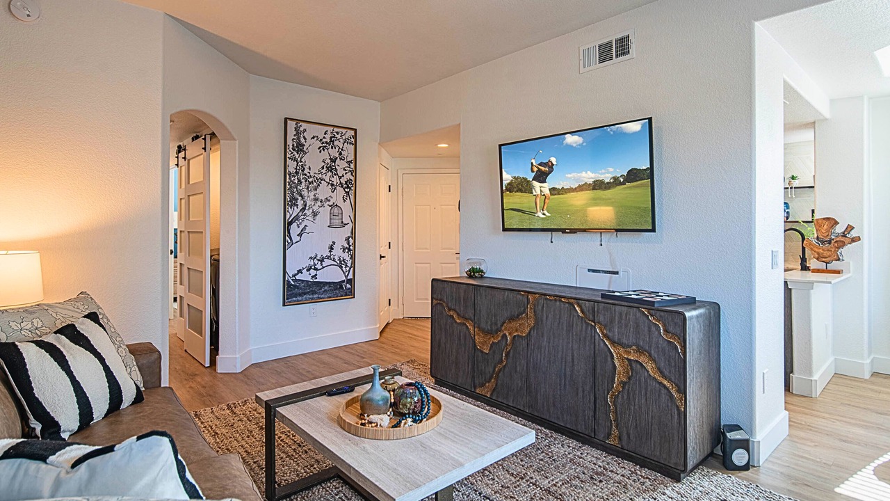 Photo of Livingroom in Kierland