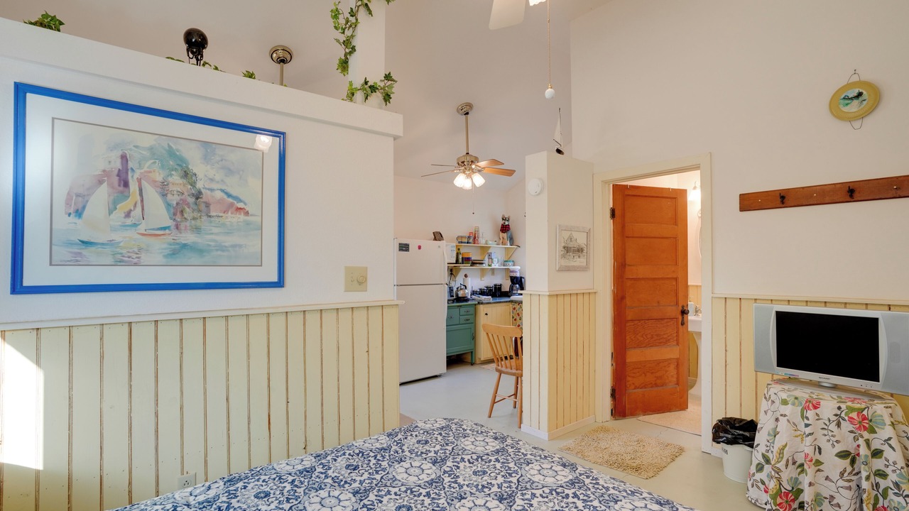 Photo of Bedroom in Yarnell