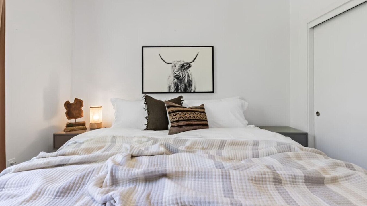 Photo of Bedroom in Downtown