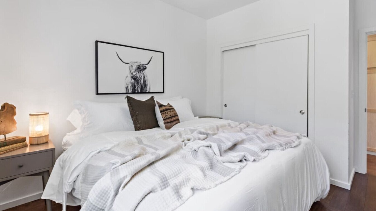 Photo of Bedroom in Downtown