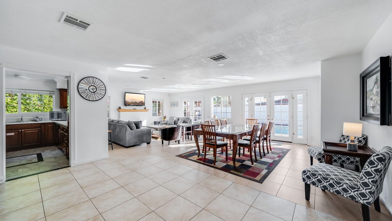 Photo of Bedroom in Desert Park Estates