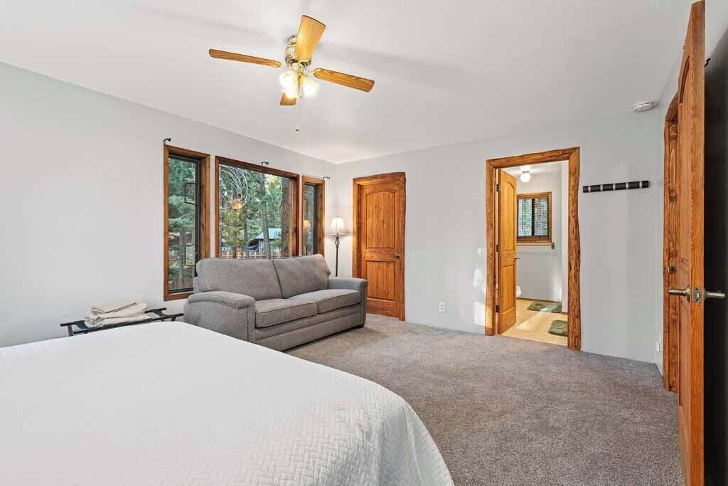 Photo of Bedroom in Hamilton Branch