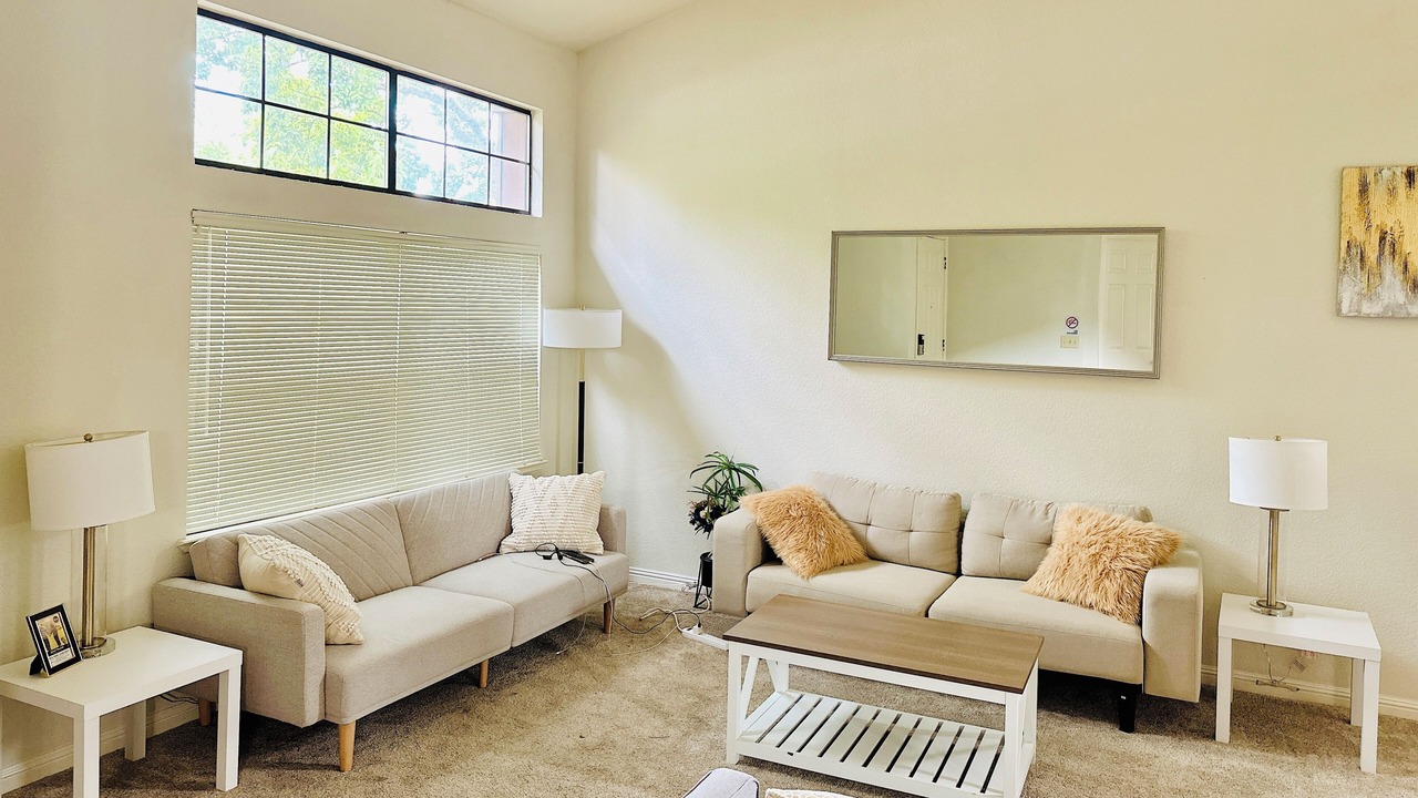 Photo of Livingroom in Folsom