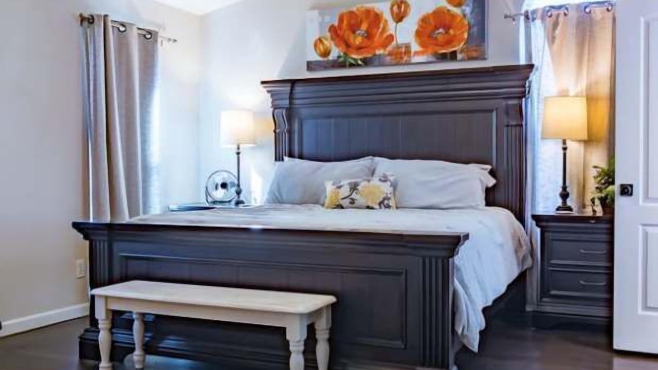 Photo of Bedroom in Sun Groves