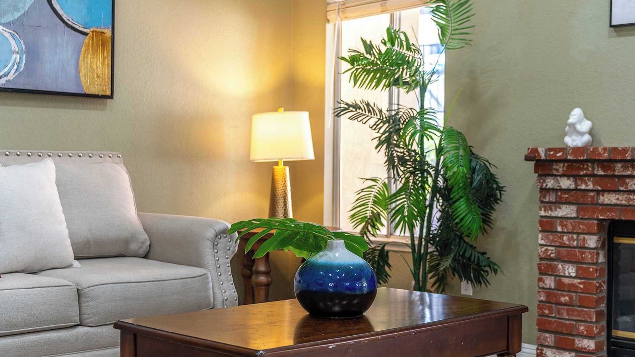 Photo of Livingroom in Corona