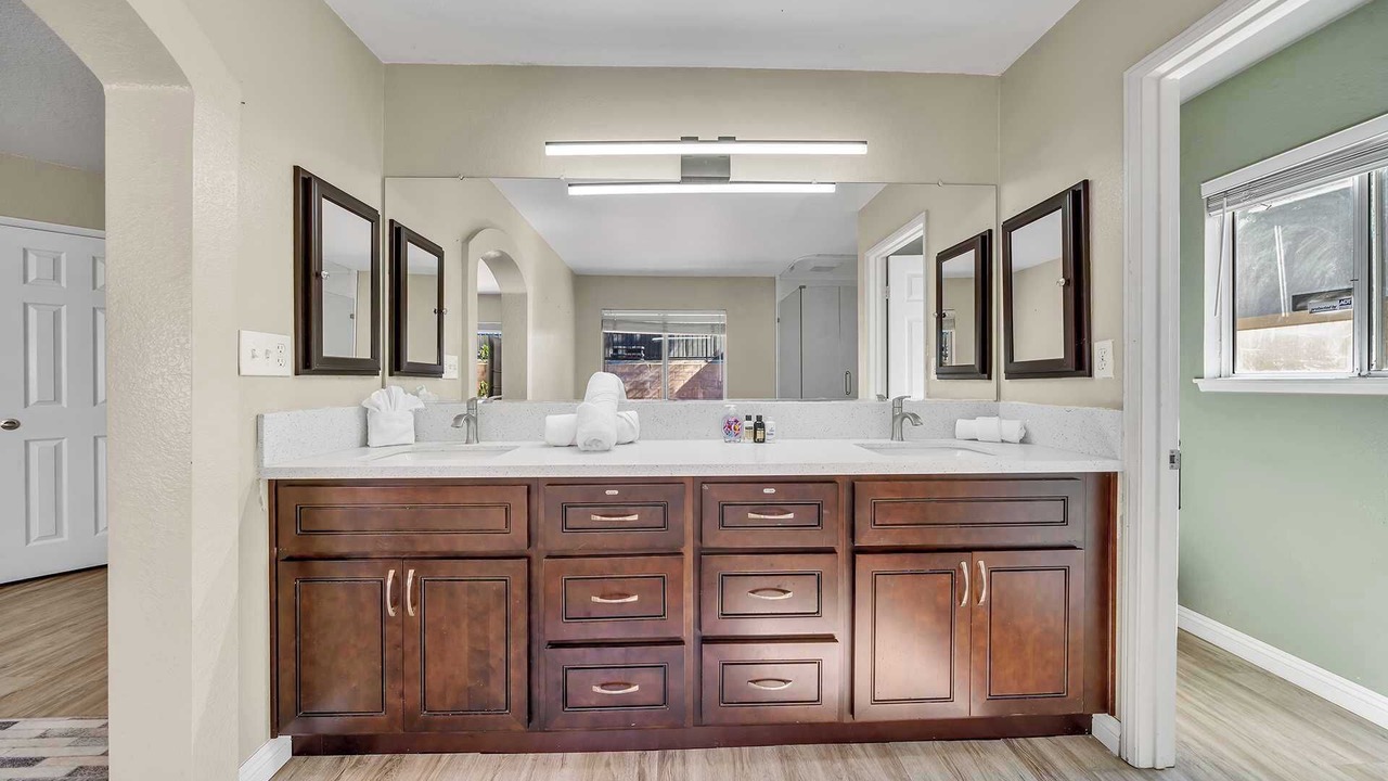 Photo of Bathroom in Corona