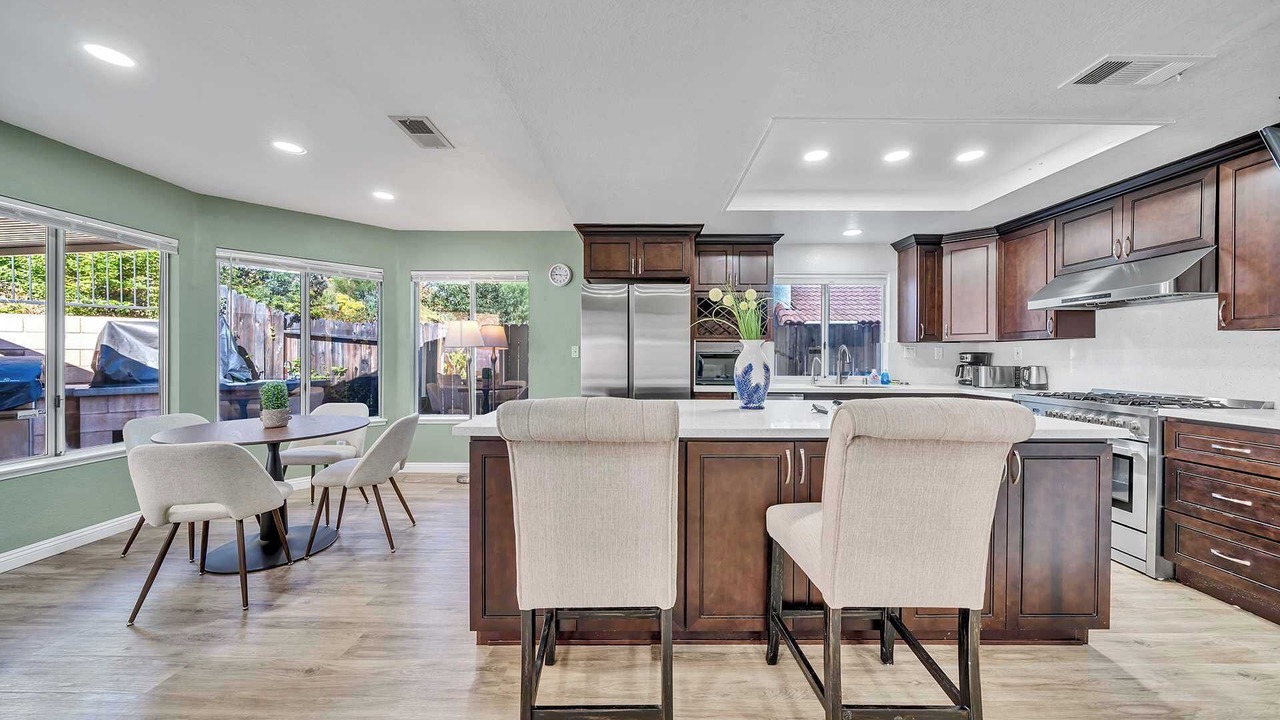 Photo of Kitchen in Corona