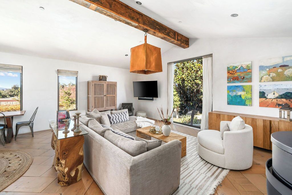 Photo of Livingroom in San Luis Obispo
