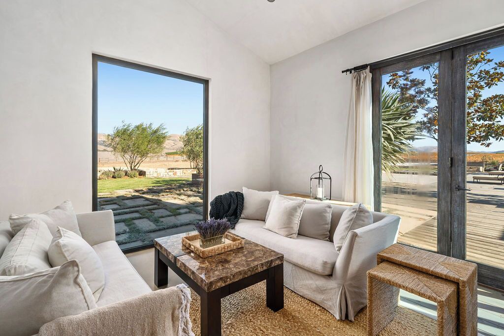 Photo of Livingroom in San Luis Obispo