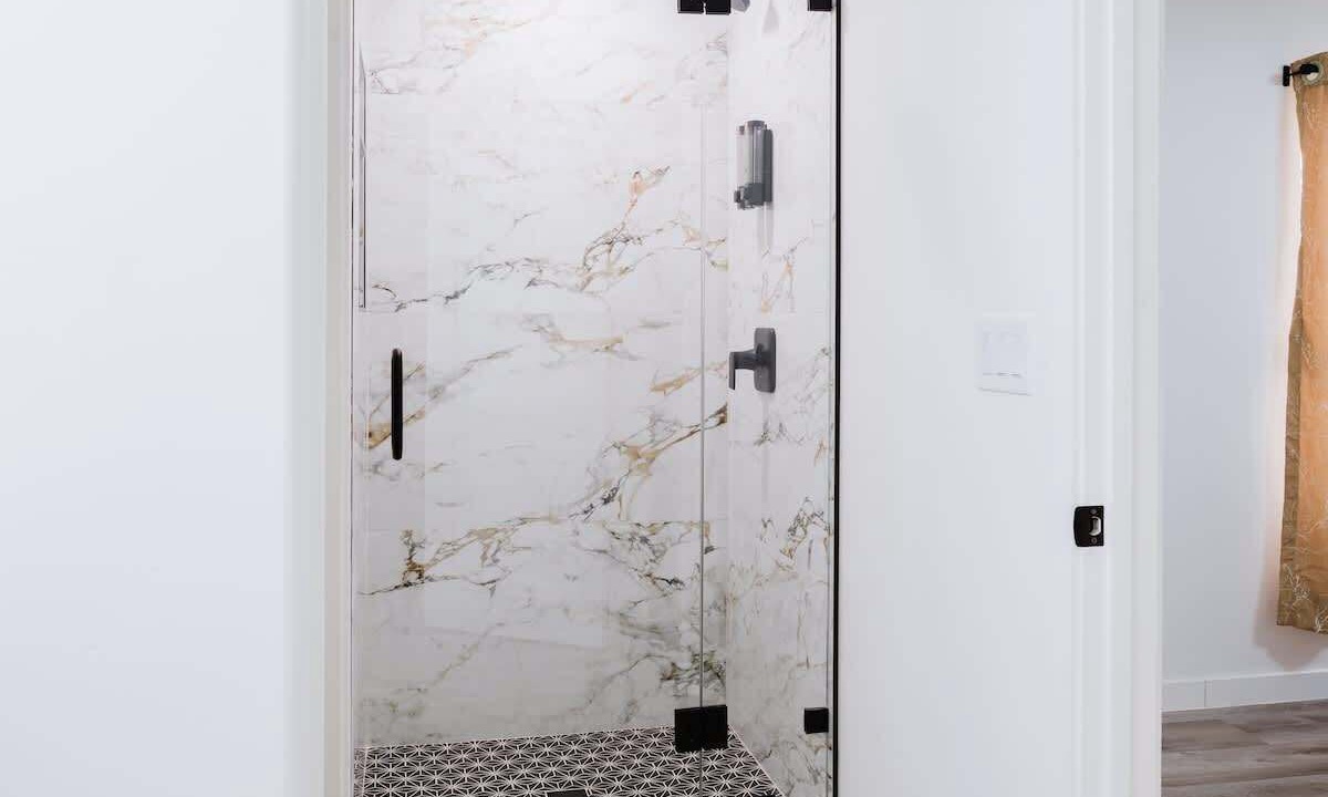 Photo of Bathroom in Murray