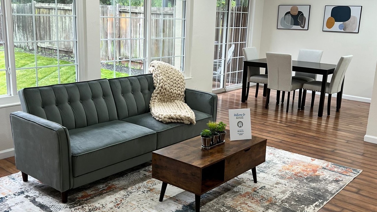 Photo of Livingroom in Benicia