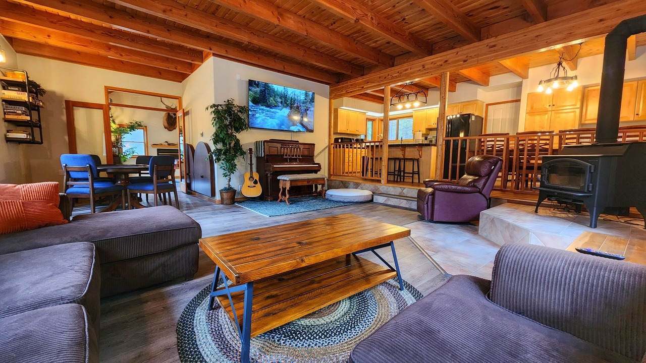 Photo of Livingroom in Portola