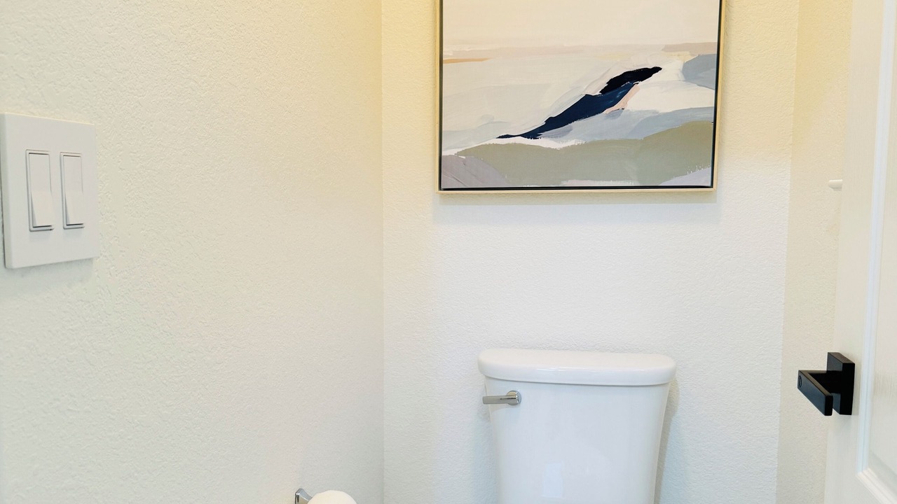 Photo of Bathroom in Raisin