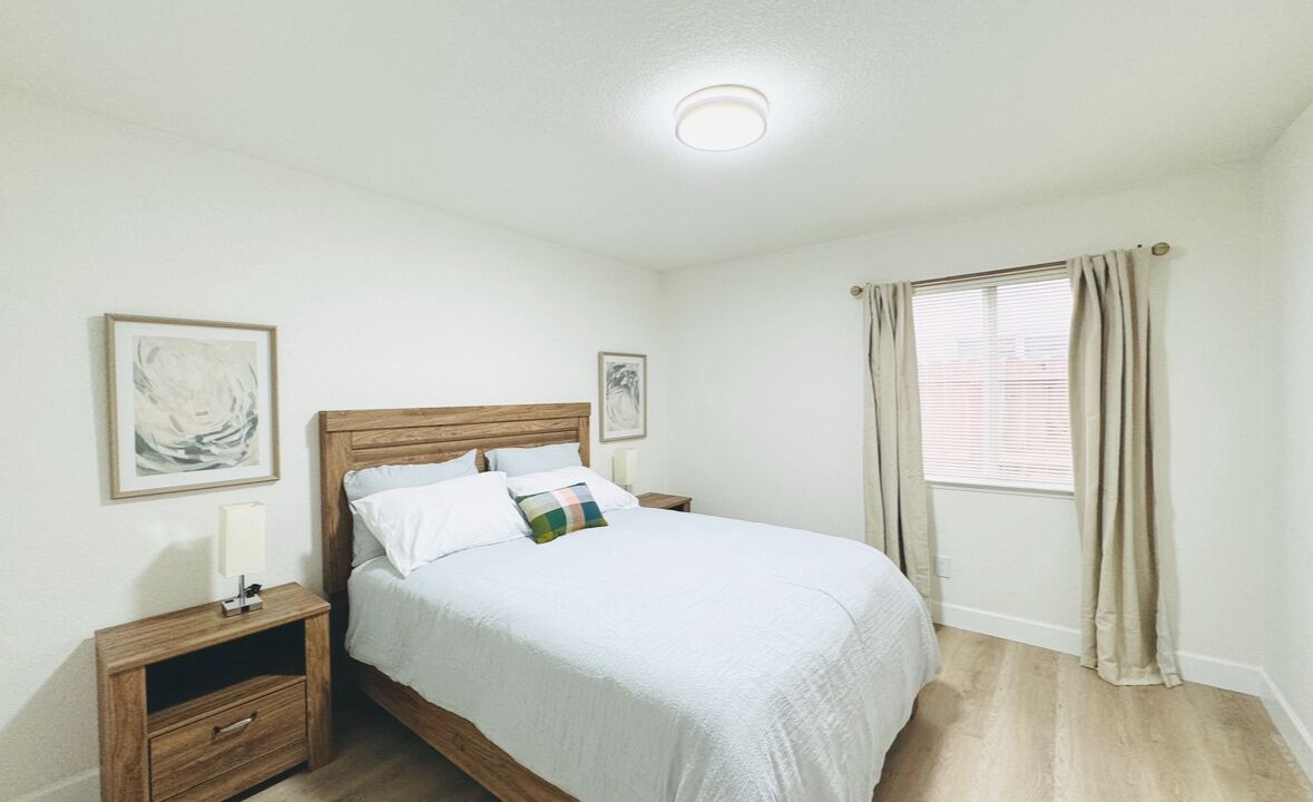 Photo of Bedroom in Raisin