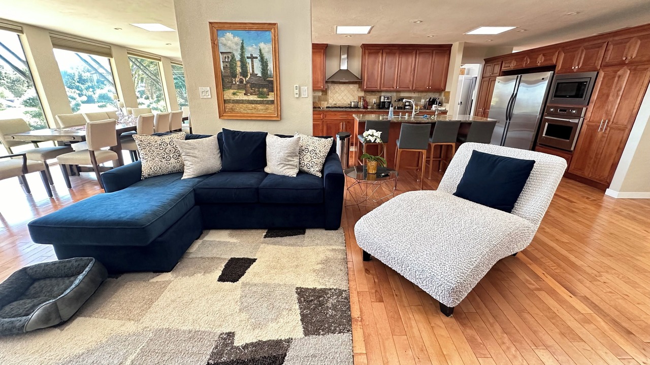 Photo of Livingroom in Pleasanton