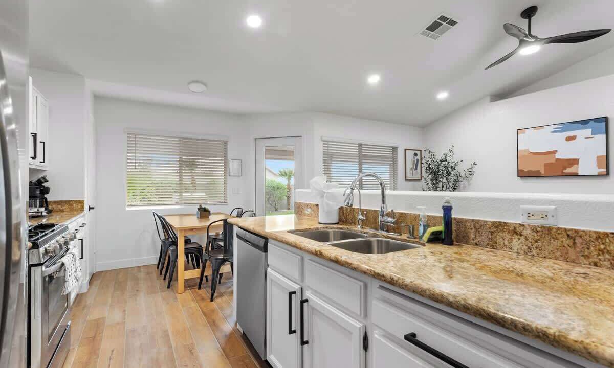 Photo of Kitchen in Townsite