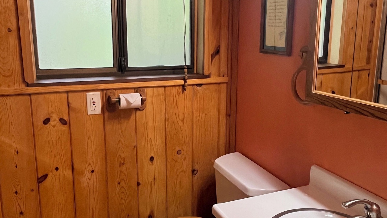 Photo of Bathroom in Dorrington