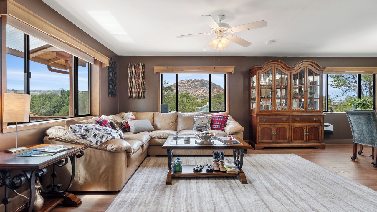Photo of Livingroom in Williamson