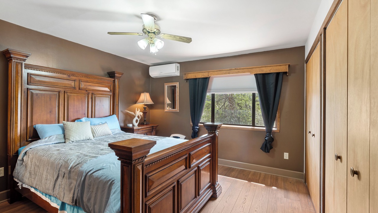 Photo of Bedroom in Williamson