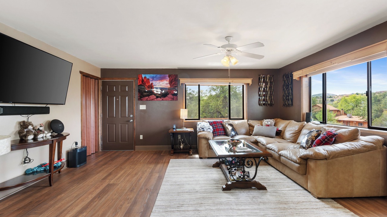 Photo of Livingroom in Williamson