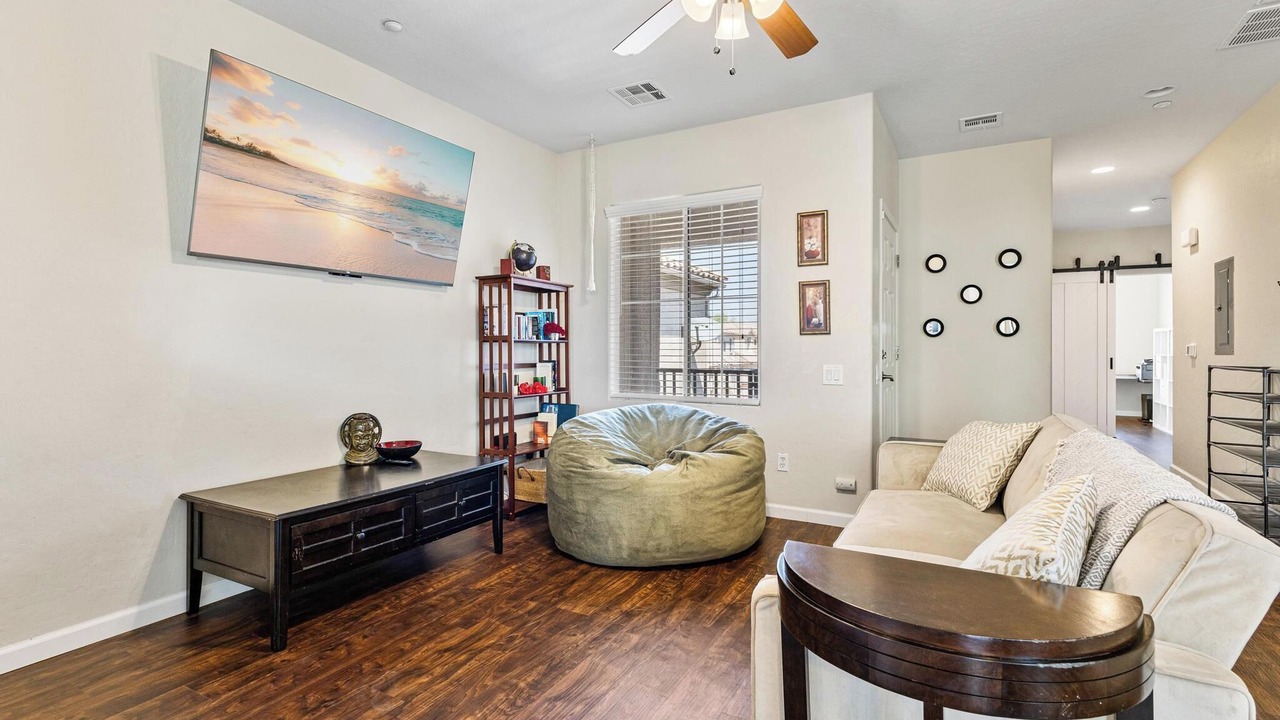 Photo of Livingroom in North Las Vegas