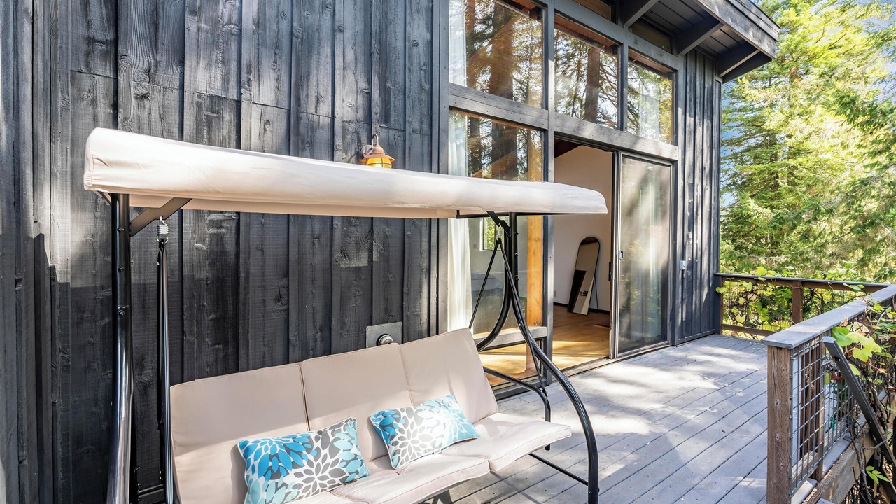 Photo of Patio Balcony in Guerneville