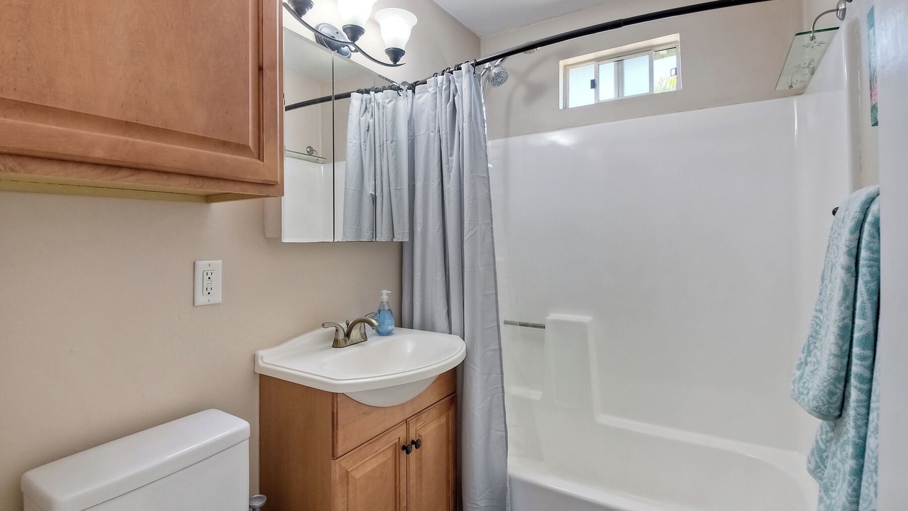 Photo of Bathroom in East Side Capistrano