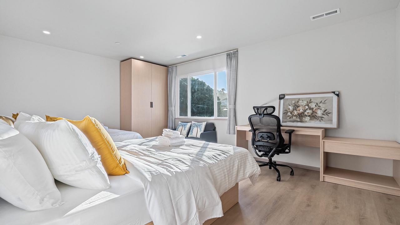 Photo of Bedroom in Broadmoor