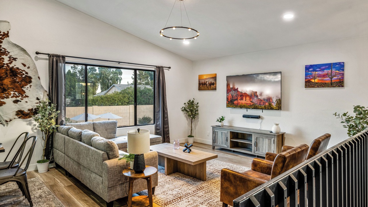 Photo of Livingroom in East Mesa