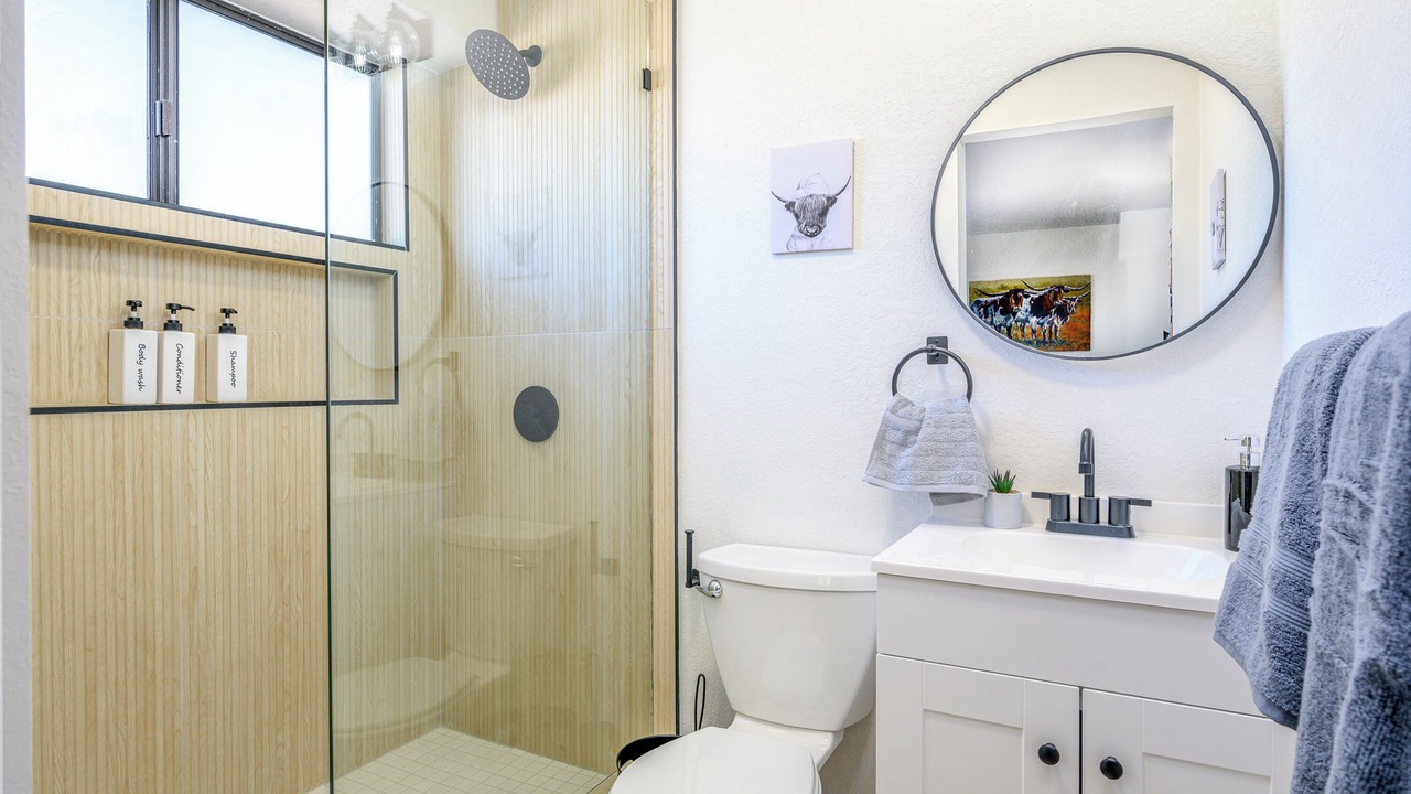 Photo of Bathroom in East Mesa