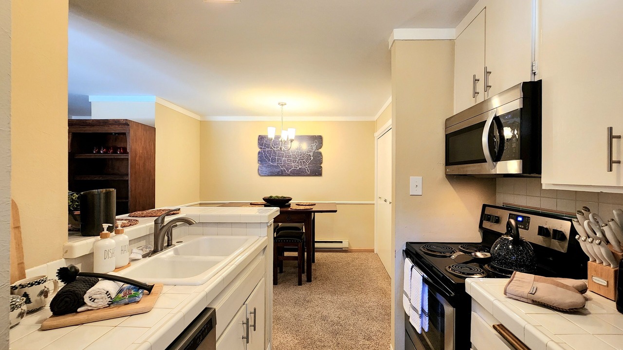 Photo of Kitchen in Tahoya Shores