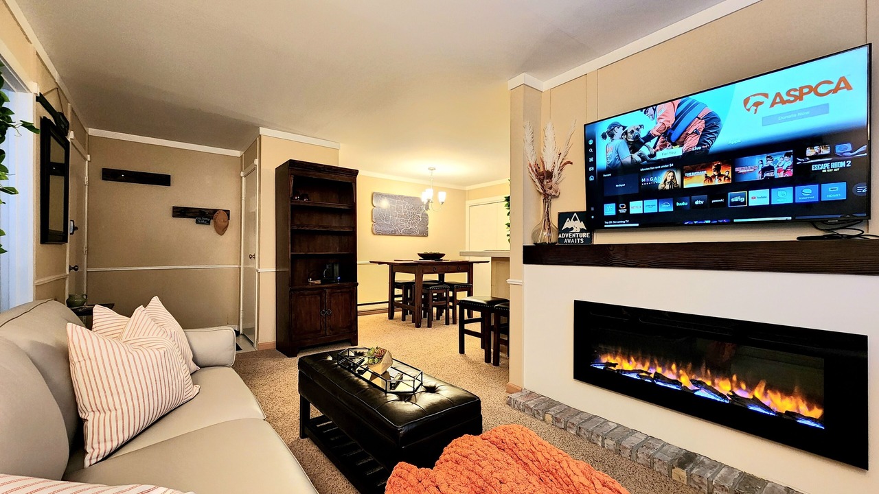 Photo of Livingroom in Tahoya Shores