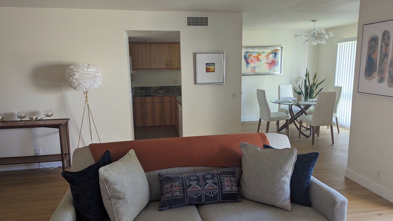 Photo of Livingroom in Cathedral City