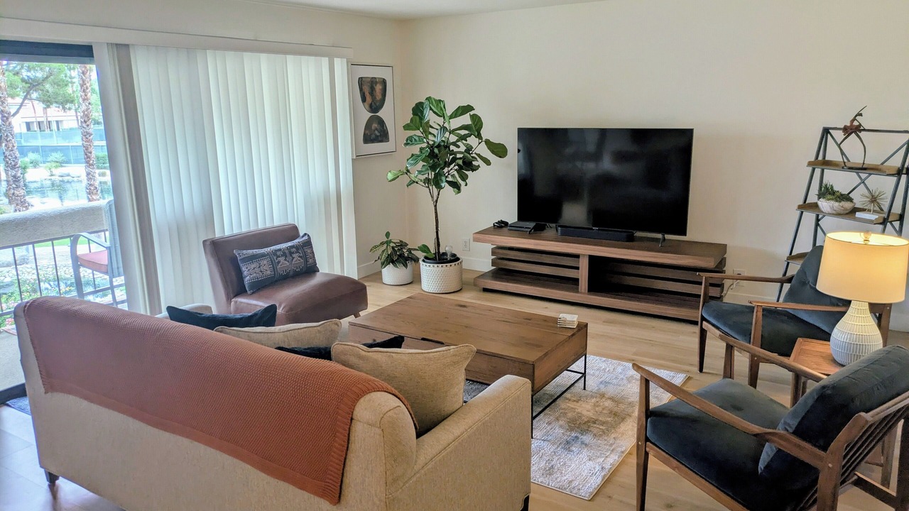 Photo of Livingroom in Cathedral City