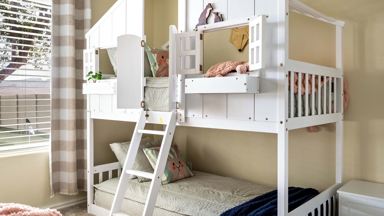 Photo of Bedroom in Ivins