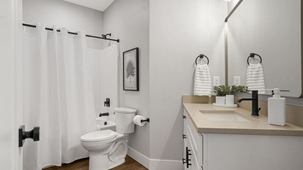 Photo of Bathroom in South Central