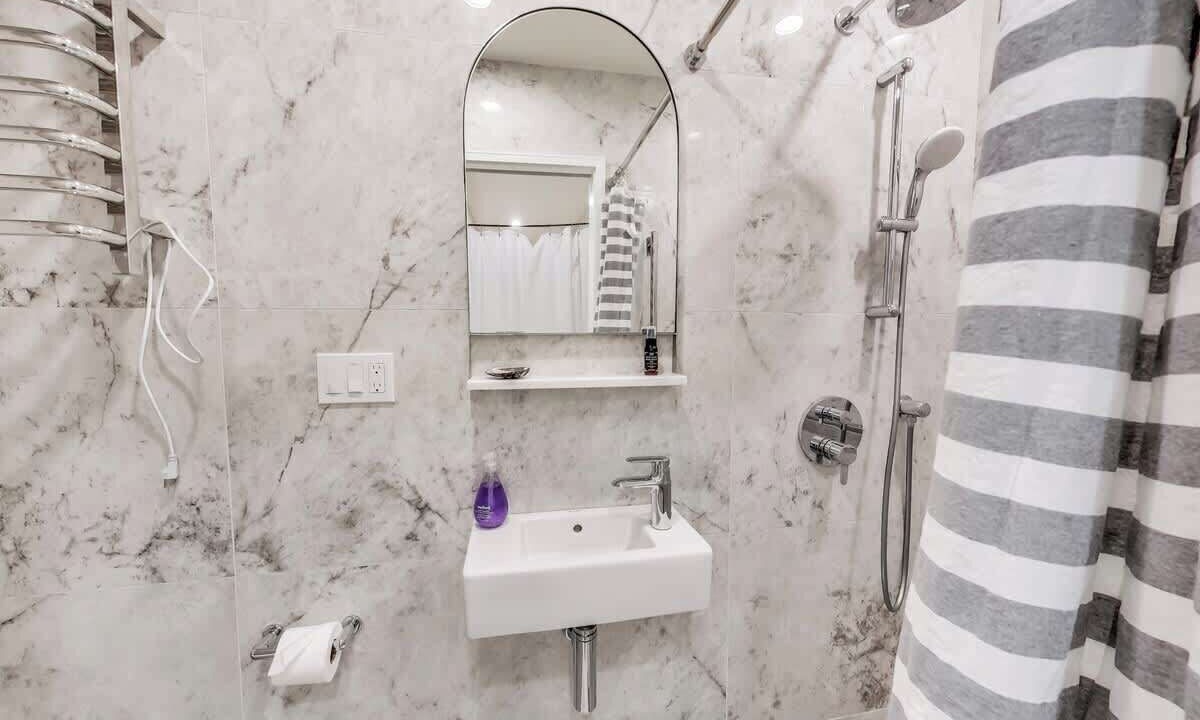 Photo of Bathroom in Marina District
