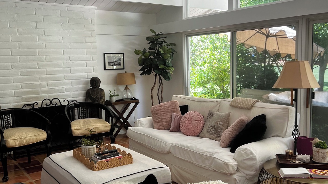 Photo of Livingroom in Valley Center