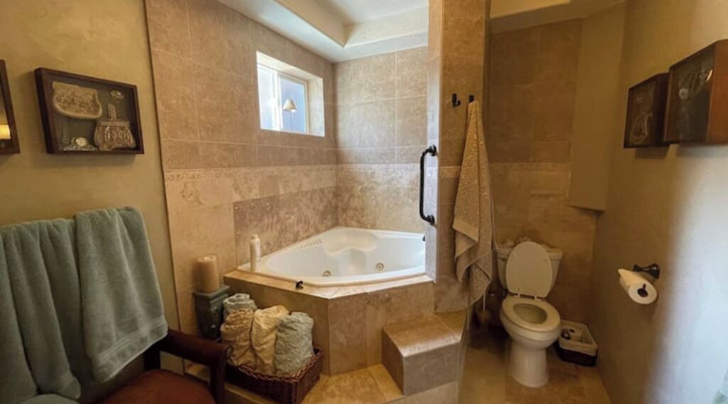 Photo of Bathroom in Williamson