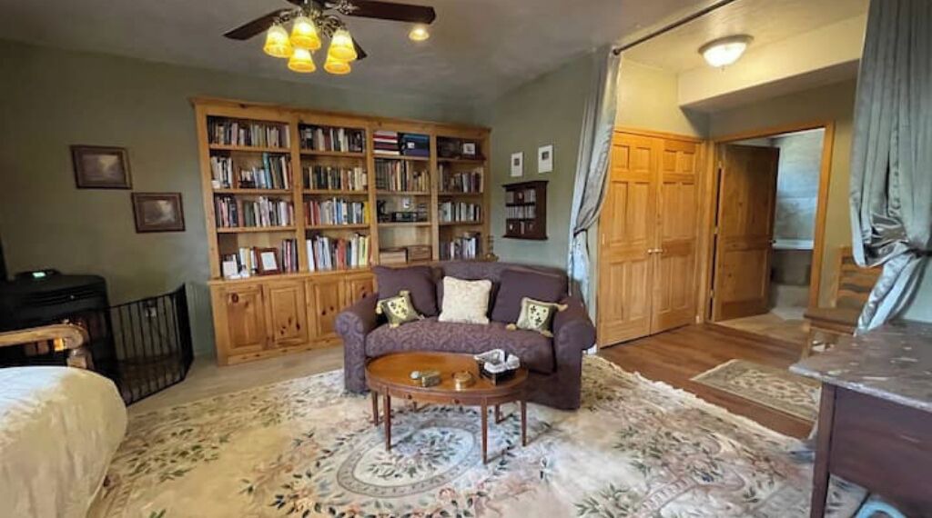 Photo of Livingroom in Williamson