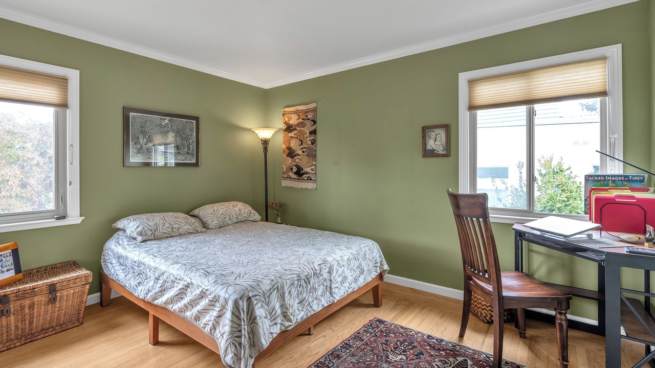 Photo of Bedroom in East Richmond